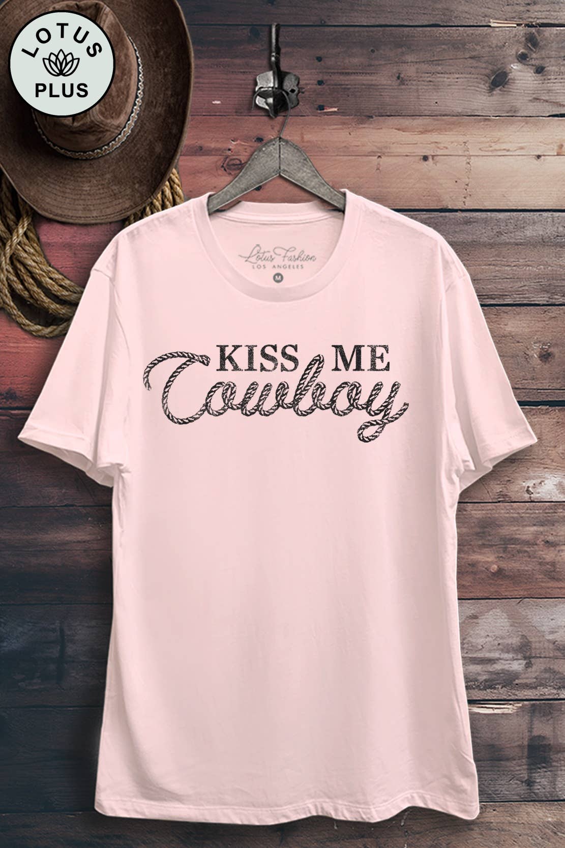 Lotus Fashion Collection – wholesale T-shirt med logga - Dam – Kyss Mig Cowboy Grafisk Topp3