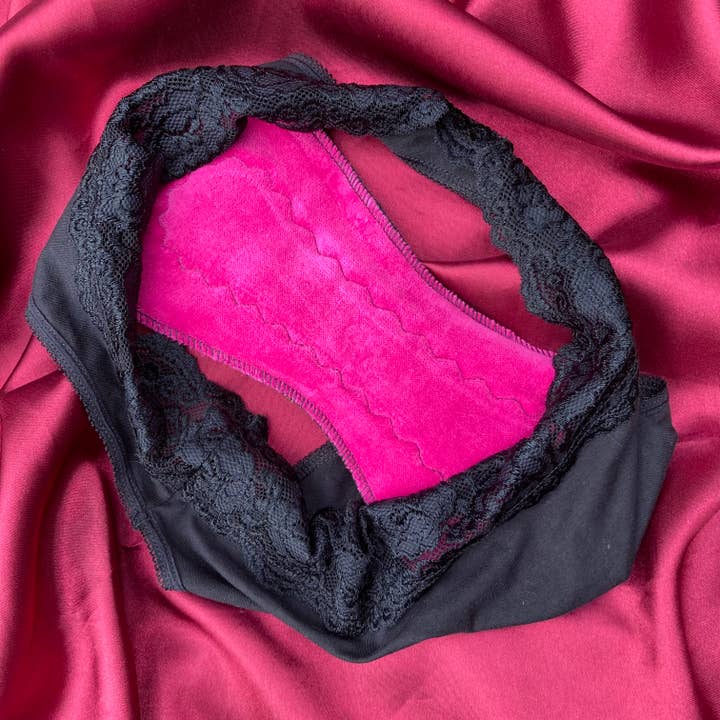 Honour Your Flow – wholesale Feminine/menstrual support drops – Maxi Pads - Reusable Sanitary Period Pads in Organic Cottons8