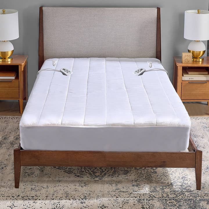 Therahaus by Therapedic Heated Queen Size Mattress Pad for wholesale by Uncanny Brands