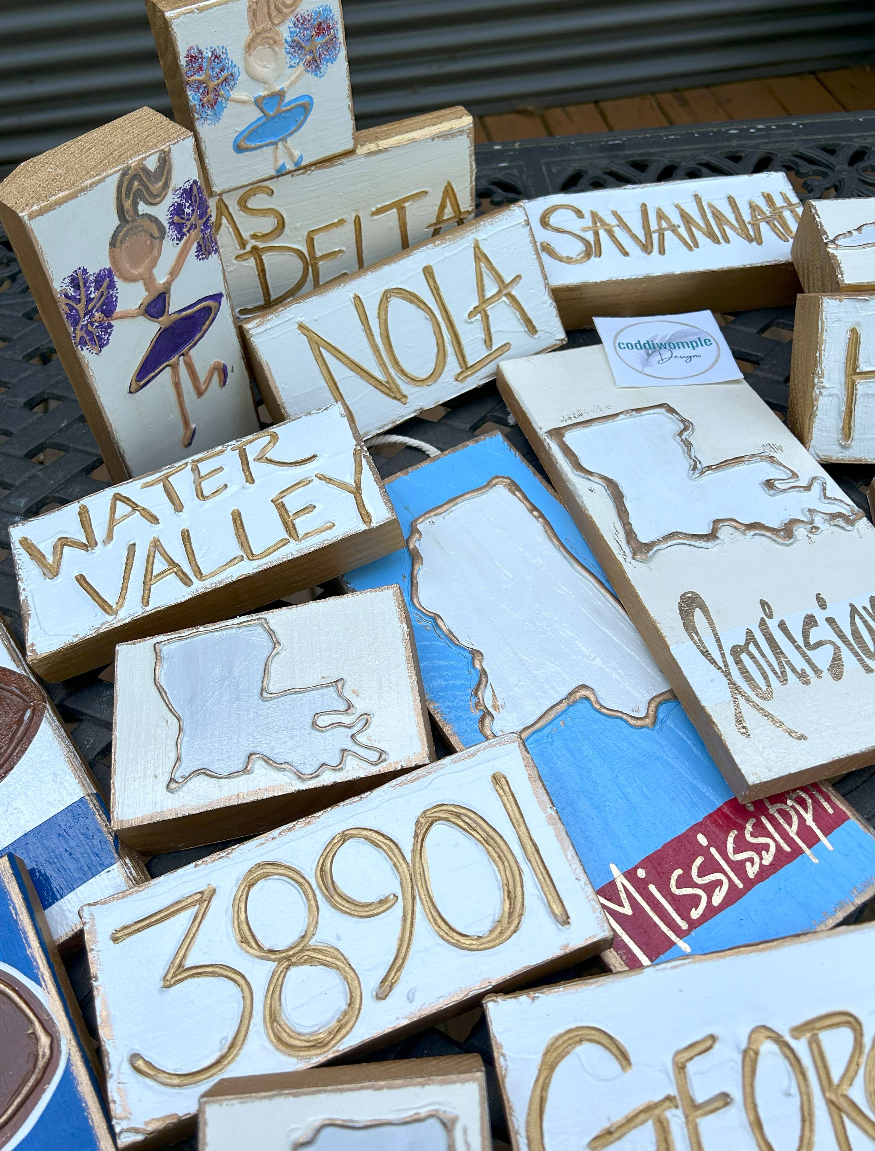 Coddiwomple - Wholesale Decorative Tabletop Object - U.S. State - custom art block  hometown sports team city4