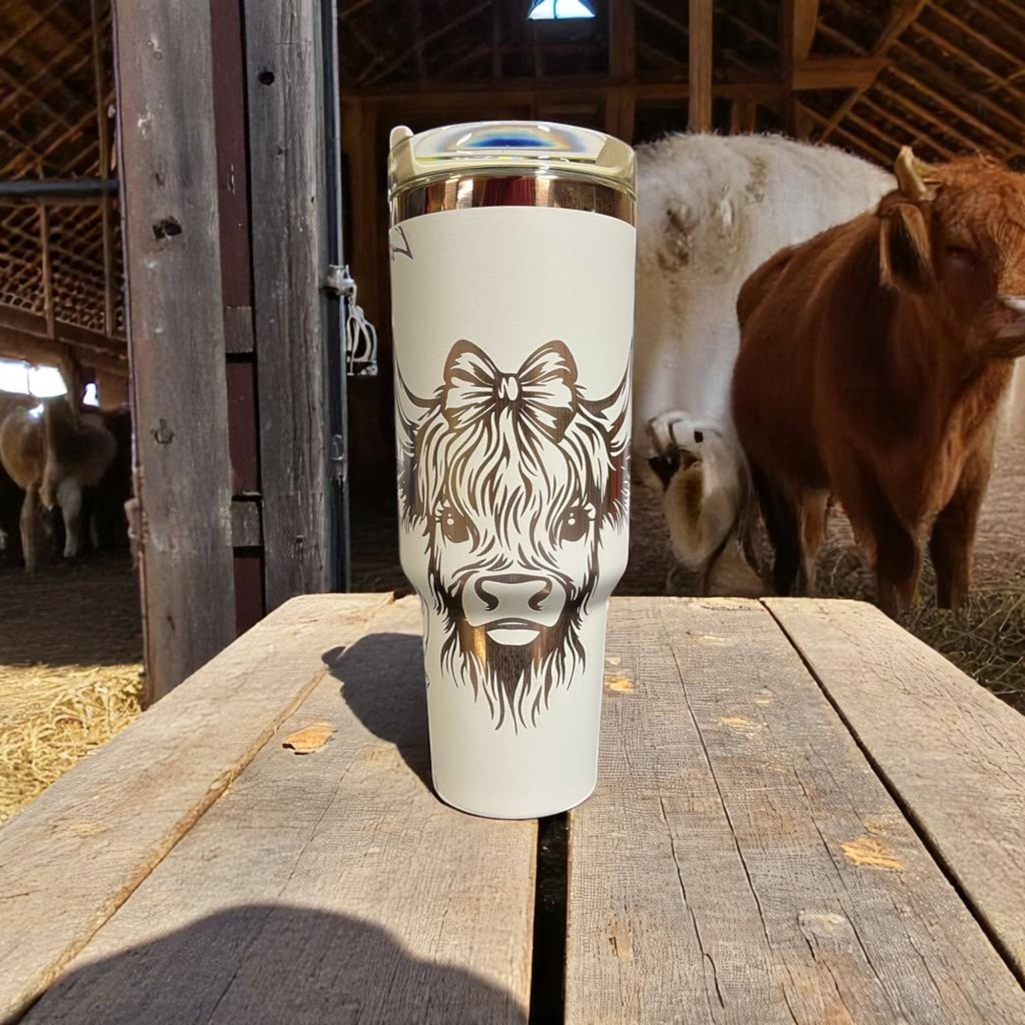 Handmadeohio - Wholesale Insulated mug/tumbler - Highland Cow Tumbler 40oz Laser Engraved Vacuum Insulated 1