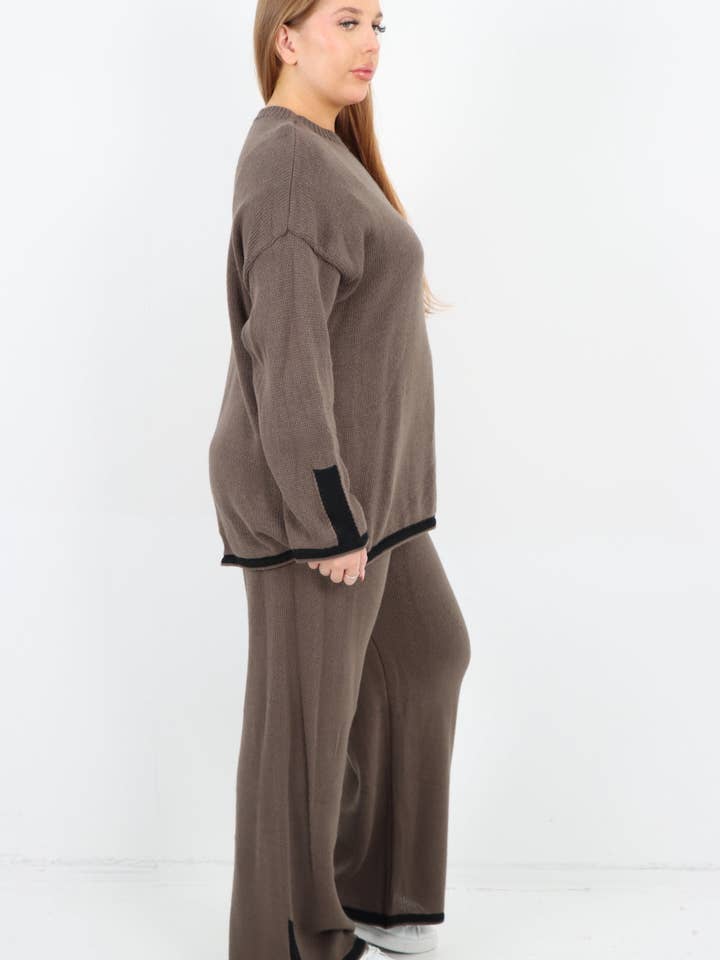 Miss Bold - Wholesale Lounge Set - Women's - Italian Oversized Contrast Trim Knitted Co Ord Set10