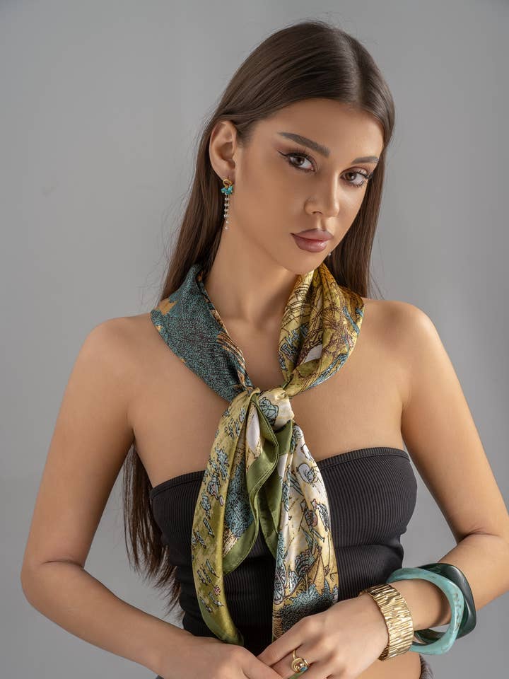 Vierkante Sjaal 90 X 90 Polyester Vintage Kaart Natuur Elegantie voor wholesale door COSMOS