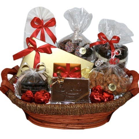 Valentine's Day Basket 85 for wholesale by Enjou Chocolat