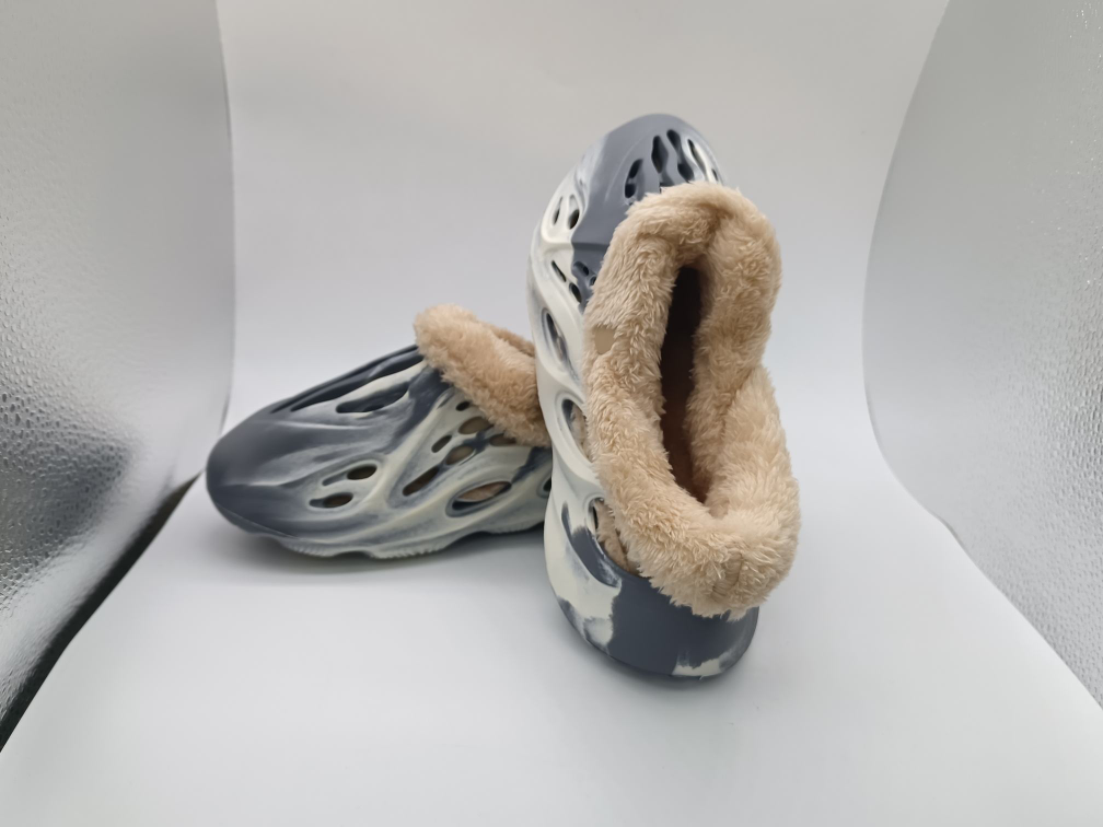 VIGOR - Wholesale Pantoffels - Dames - VIGOR verstelbare schuim slippers voor winter en zomer met rubberen zool1