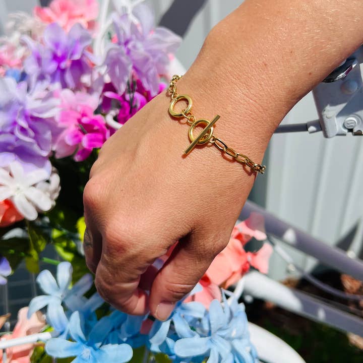 Briano Wholesale - Wholesale Charm/Dangle Bracelet - Stainless Steel Toggle Cross Bracelet1