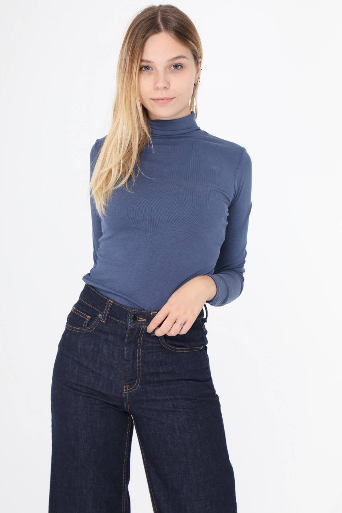 Daphnea - Vendita all'ingrosso Maglietta - Donna - 31093 T-shirt a collo alto0