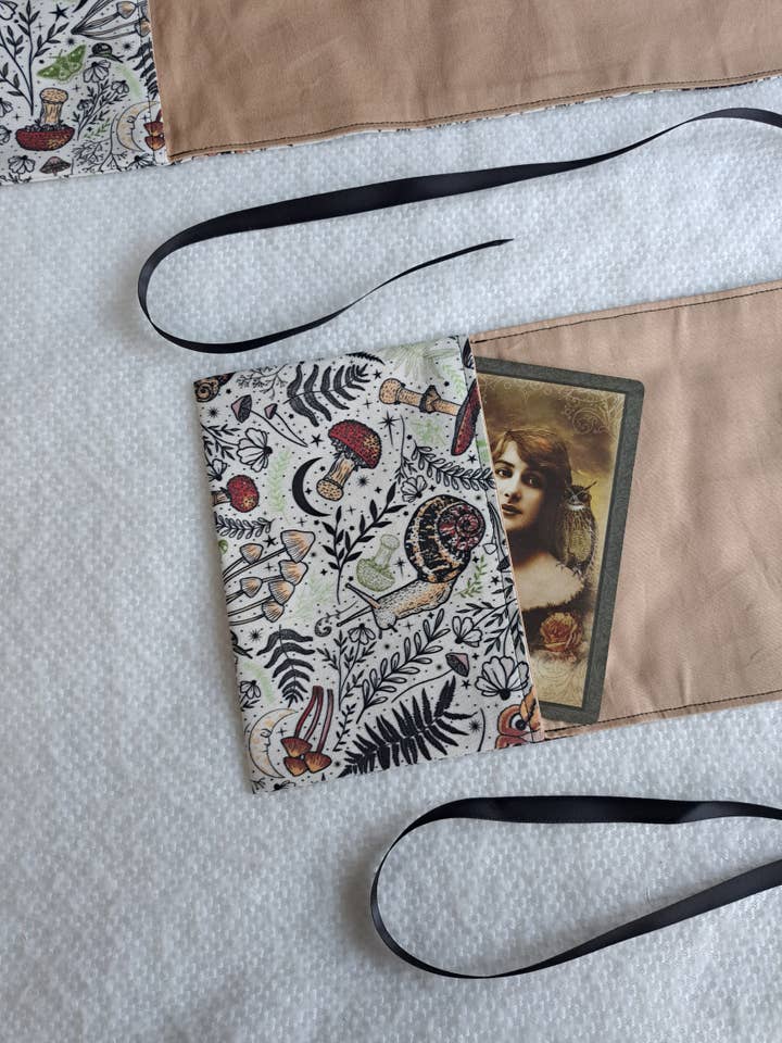 Lysgoblins Grotte Tarot/Orakel Omslag for engroshandel hos Starr Crafted