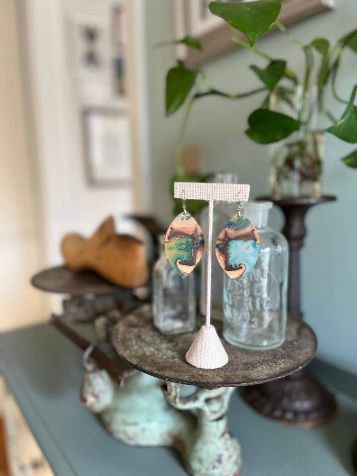 Bois et résine extra large - Bleu pour la vente par Alchemy Jewelry