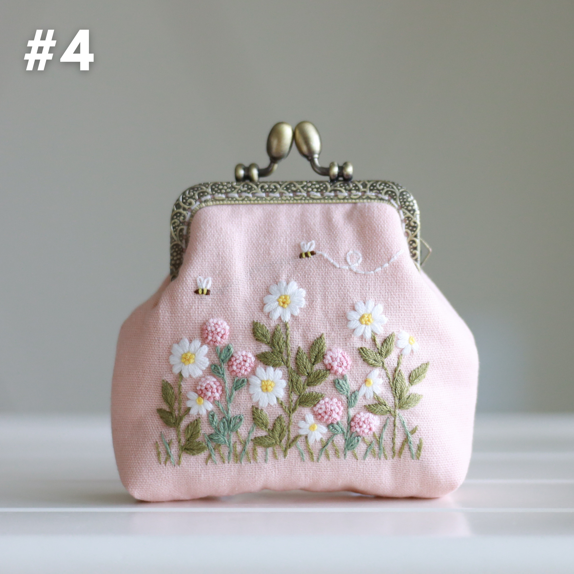 Finer Embroidery – wholesale Myntväska - Dam – Vintage blommig handbroderad portmonnä med spänne3