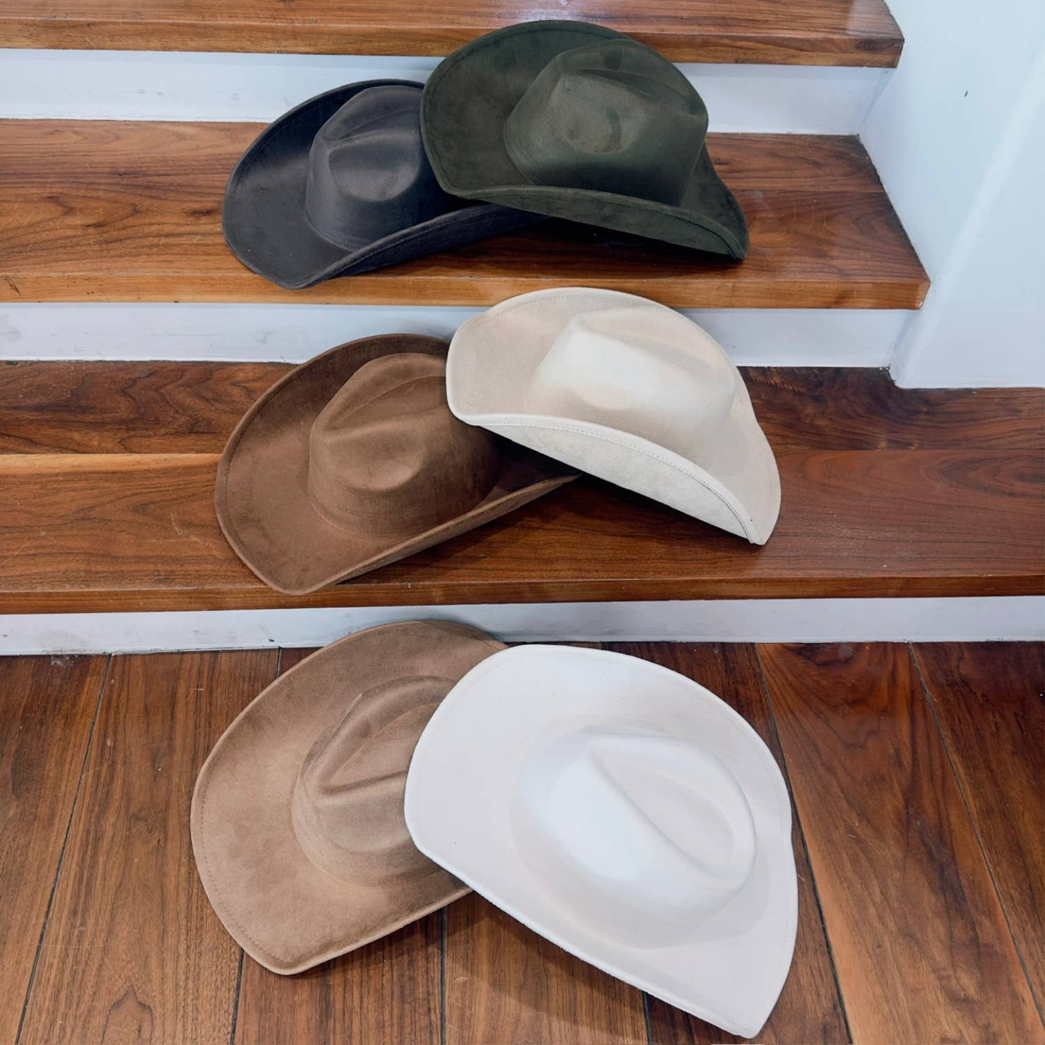 Bella Betty - Vente Chapeau de cowboy – femme - CHAPEAU DE COWBOY EN DAIM VÉGÉTALIEN5