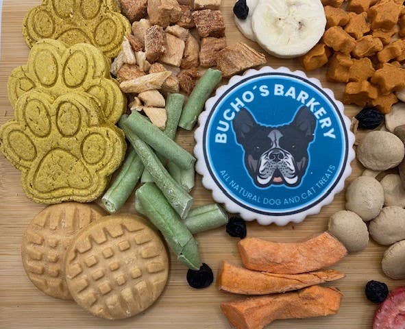 Bucho's Barkery - Vente Friandises – chien - Friandises pour chiens Barkuterie Board - Nouveau format et look2