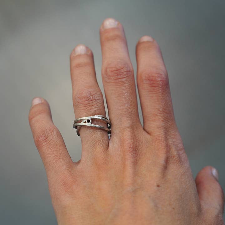 Anillo Plata Rodio Con Diamante Negro Colección Atw para venta al por mayor de Tass Joies España