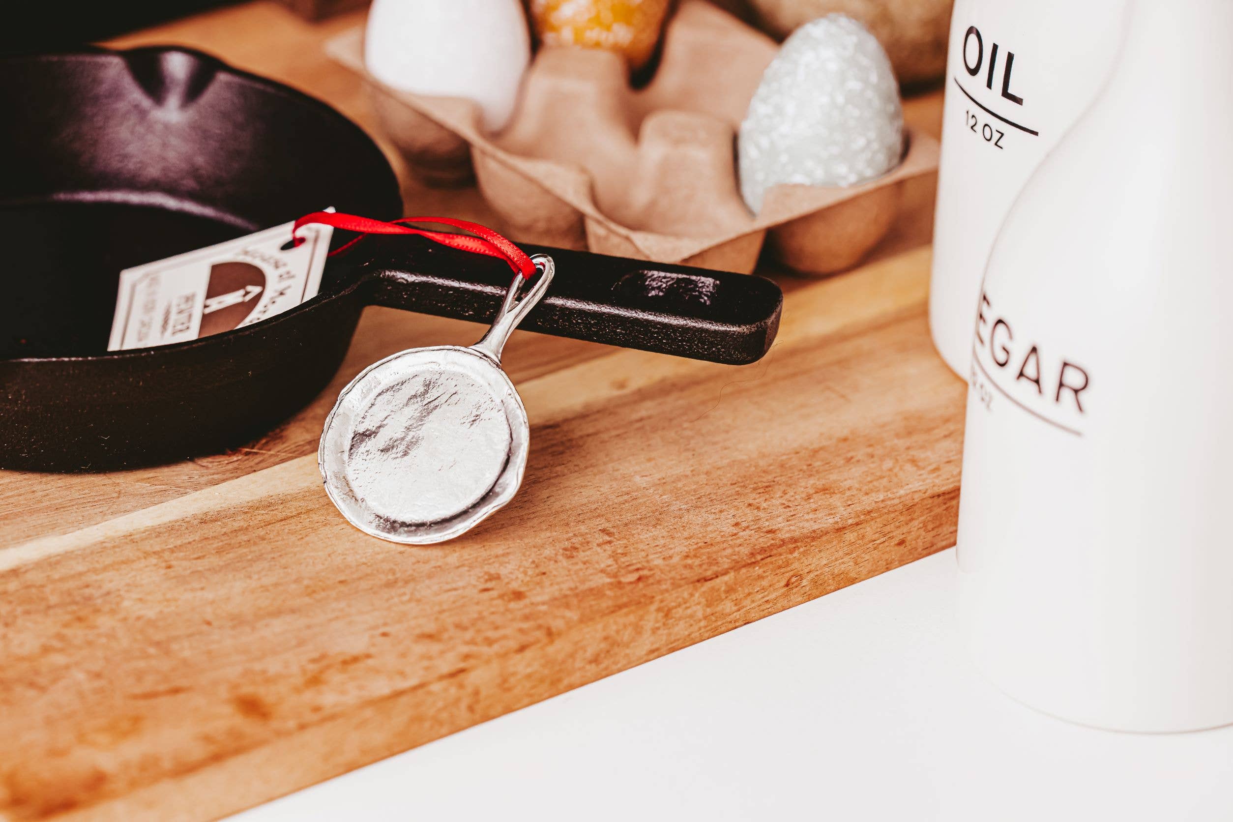 House of Morgan Pewter - Vente Objets de décoration - Décoration de Noël Country Cooking — Poêle en fonte — Spatule9