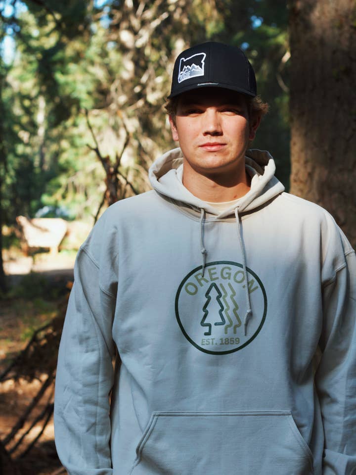 Oregon Heritage Hoodie voor wholesale door Rogue Wear by Southern Oregon Embroidery