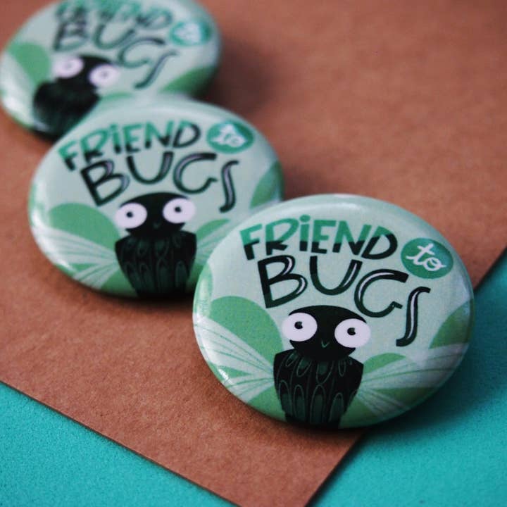 Spille a forma di insetto, spilla scientifica, spilla a forma di insetto, Friend To Bugs per la vendita all'ingrosso da parte di Irene Renon illustrations