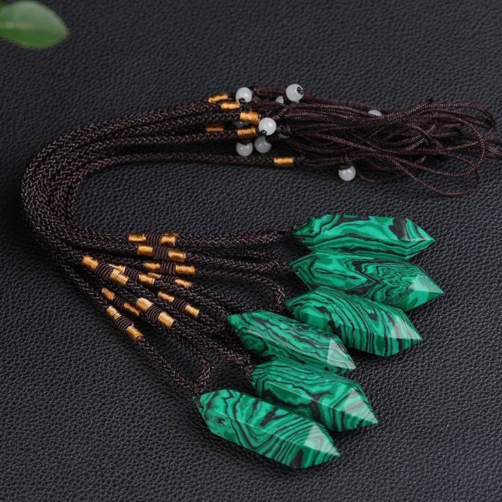 Moon Rituals – wholesale Hänge-/berlockhalsband – Malakit Halsband - 4-5 cm Naturlig Malakit Kristallhänge, Helande Sten, Chakra Smycken, Julkristall Gåva1