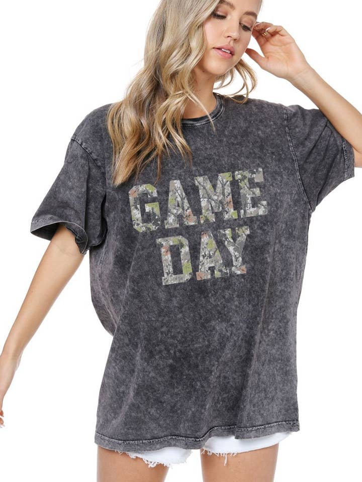 Game Day Leaf Camo Graphic S/S Washed Boyfriend Tee for wholesale by Zutter