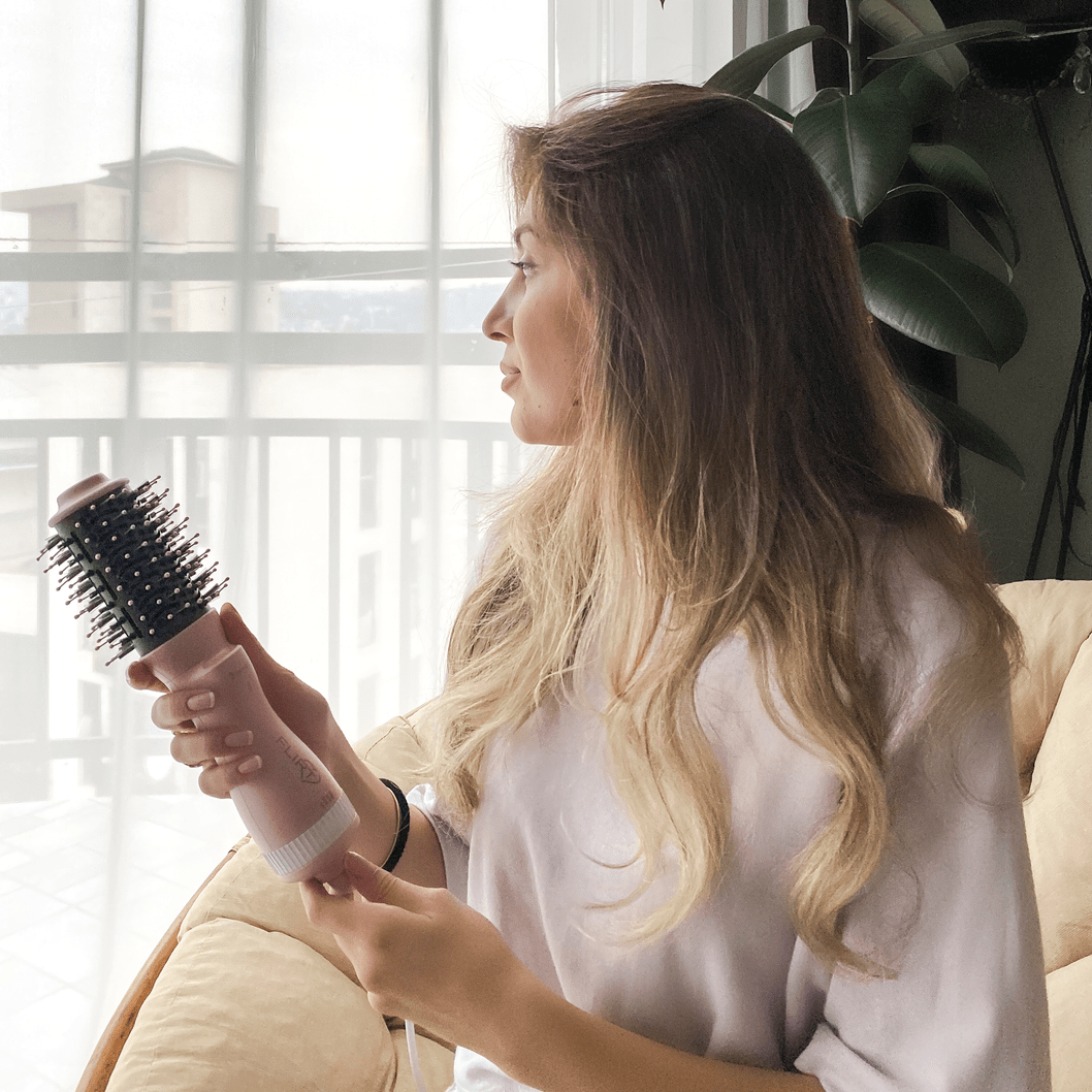 Flirt - Wholesale Hair Dryer - Envy Blowout Brush - 2"6