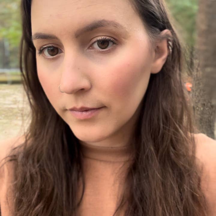 Classified Contour (Summer) and other Purchase Wholesale contenitori cosmetici. Free Returns & Net 60 Terms on Faire trending on Faire.