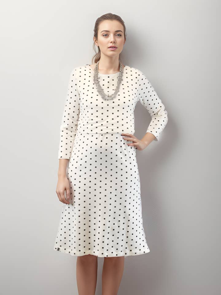 Vestido de lactancia Bshirt en puntos blancos/negros para venta al por mayor de The Bshirt