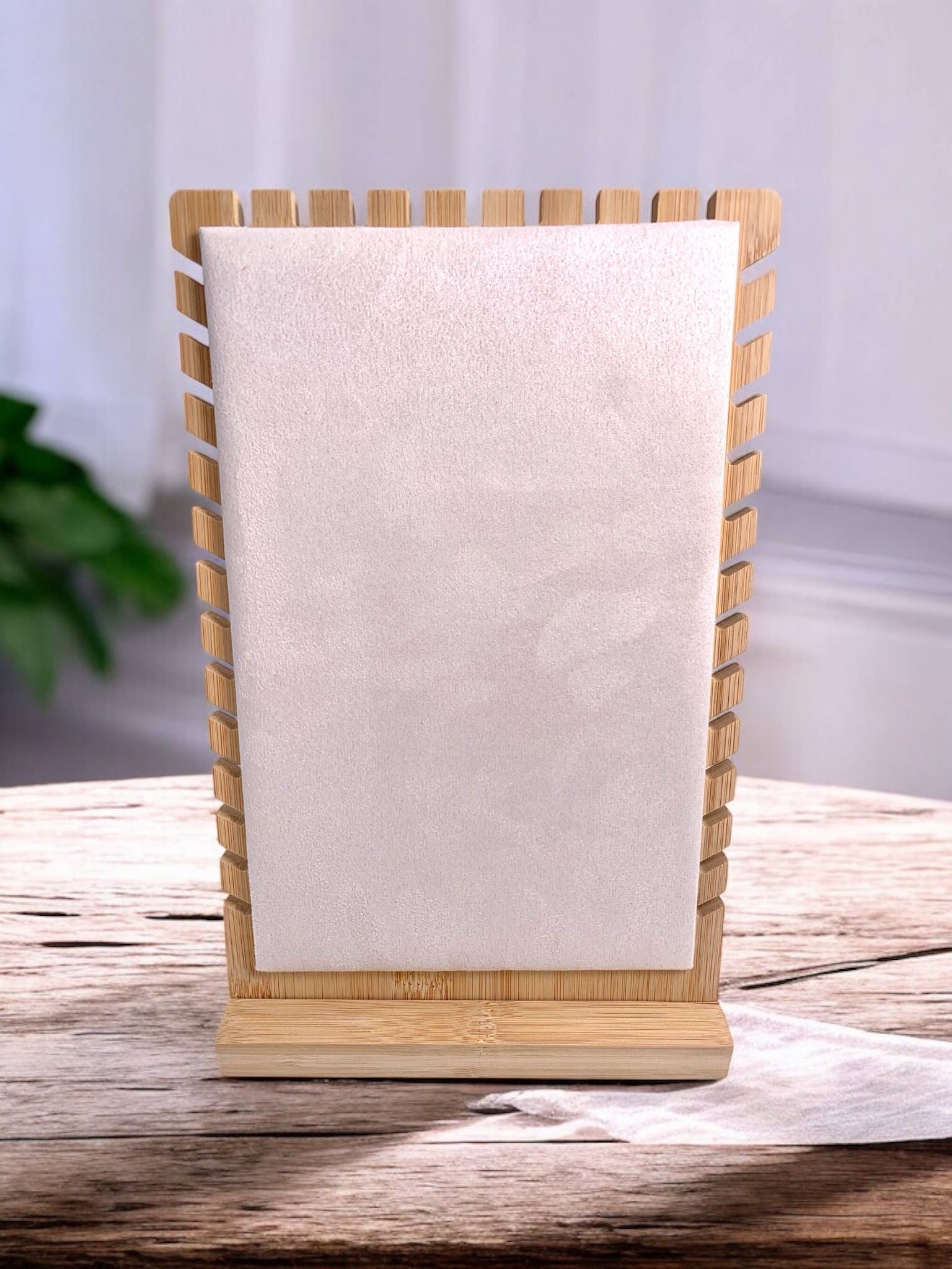 beige Rechthoekige displaystandaard voor kettingen (28x18x8 cm) RY25 voor groothandel op Faire1