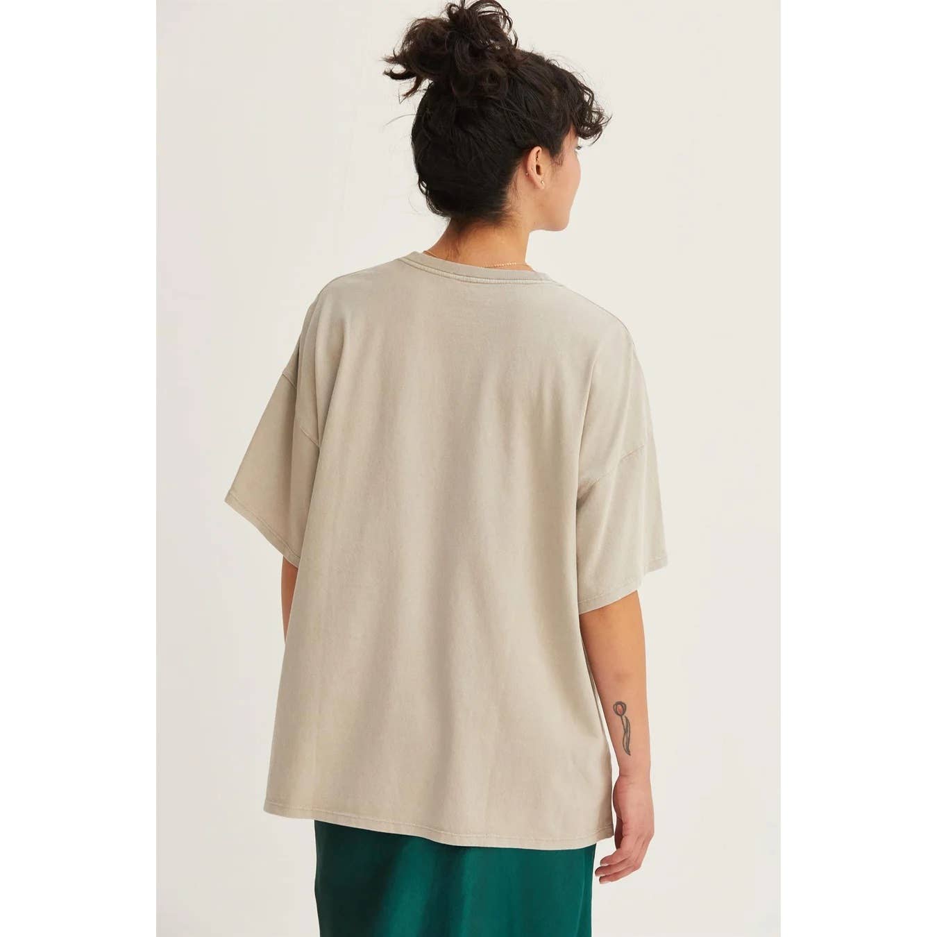 Apolline - Wholesale T-shirt – women's - OVERSIZED DISTRESSED COTTON T-SHIRT1