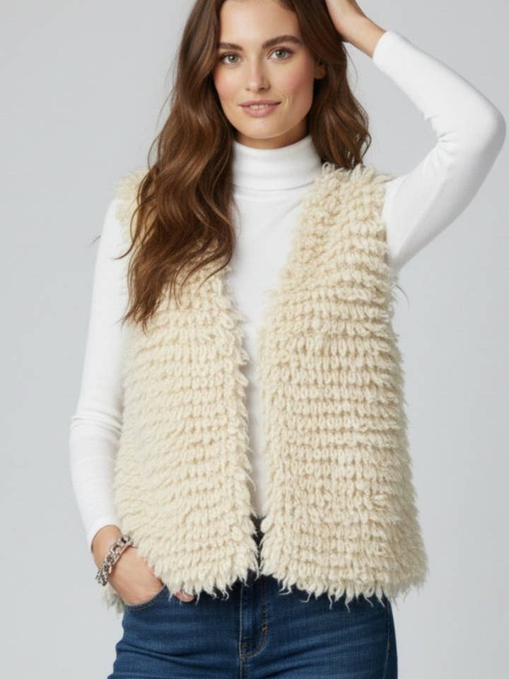 CREAM Luxurious vest with white long-haired texture for wholesale on Faire2