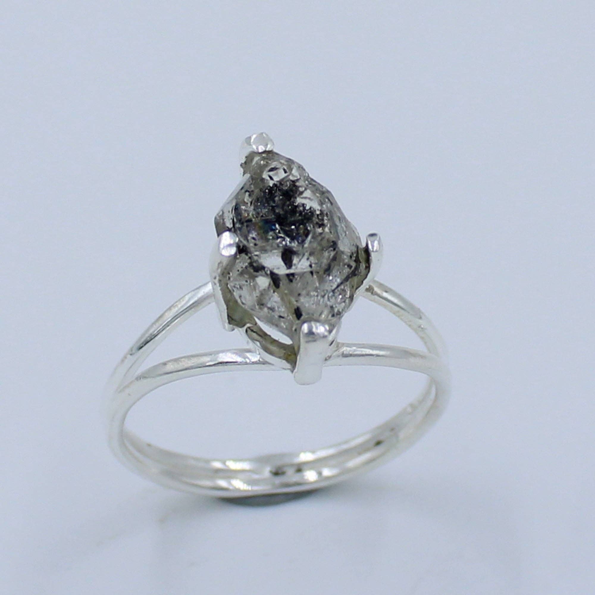 Silvex Jewelry – Großhandel Einzelstein-/Solitär-Ring – Ring mit rohem Herkimer-Diamant aus 925er Silber