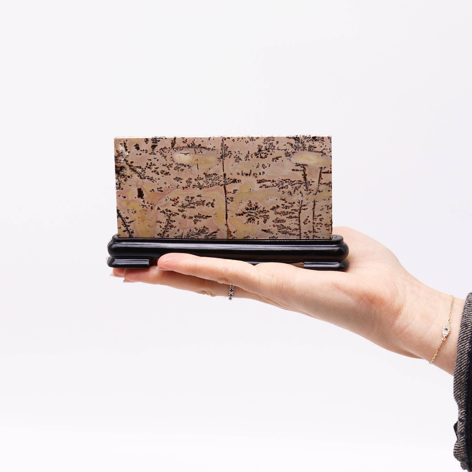 AWGifts Europe - Wholesale Decorative Tabletop Object - Guohua Natural Picture Stones12