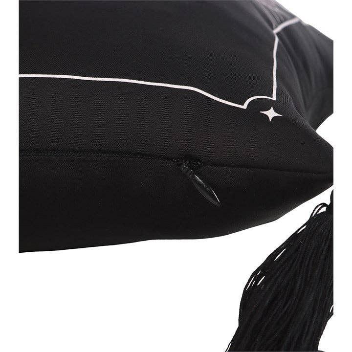 Something Different Wholesale – Almofada decorativa/de sofá por atacado – Almofada de Cetim Gótico a Morrer de Sono3