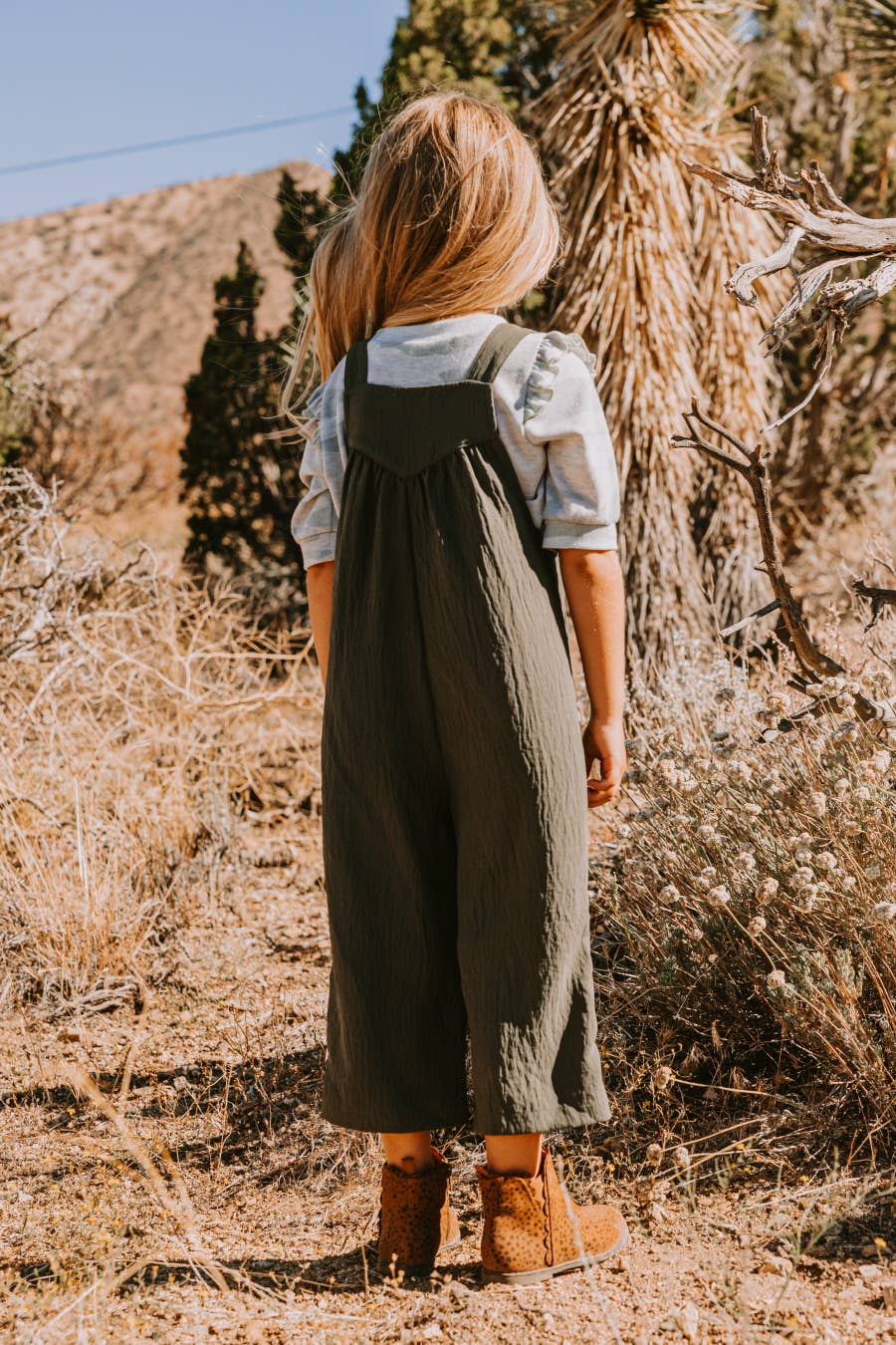 Oddi – Großhandel Jumpsuit – Kinder – Einfarbiger Overall mit Knöpfen und Riemen für Kinder8
