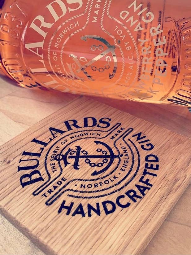 Solid Oak Coaster for engroshandel hos Holder and Hook