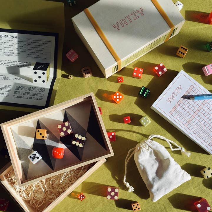 Elsewhere & Such - Wholesale Board Game - Yatzy Set5
