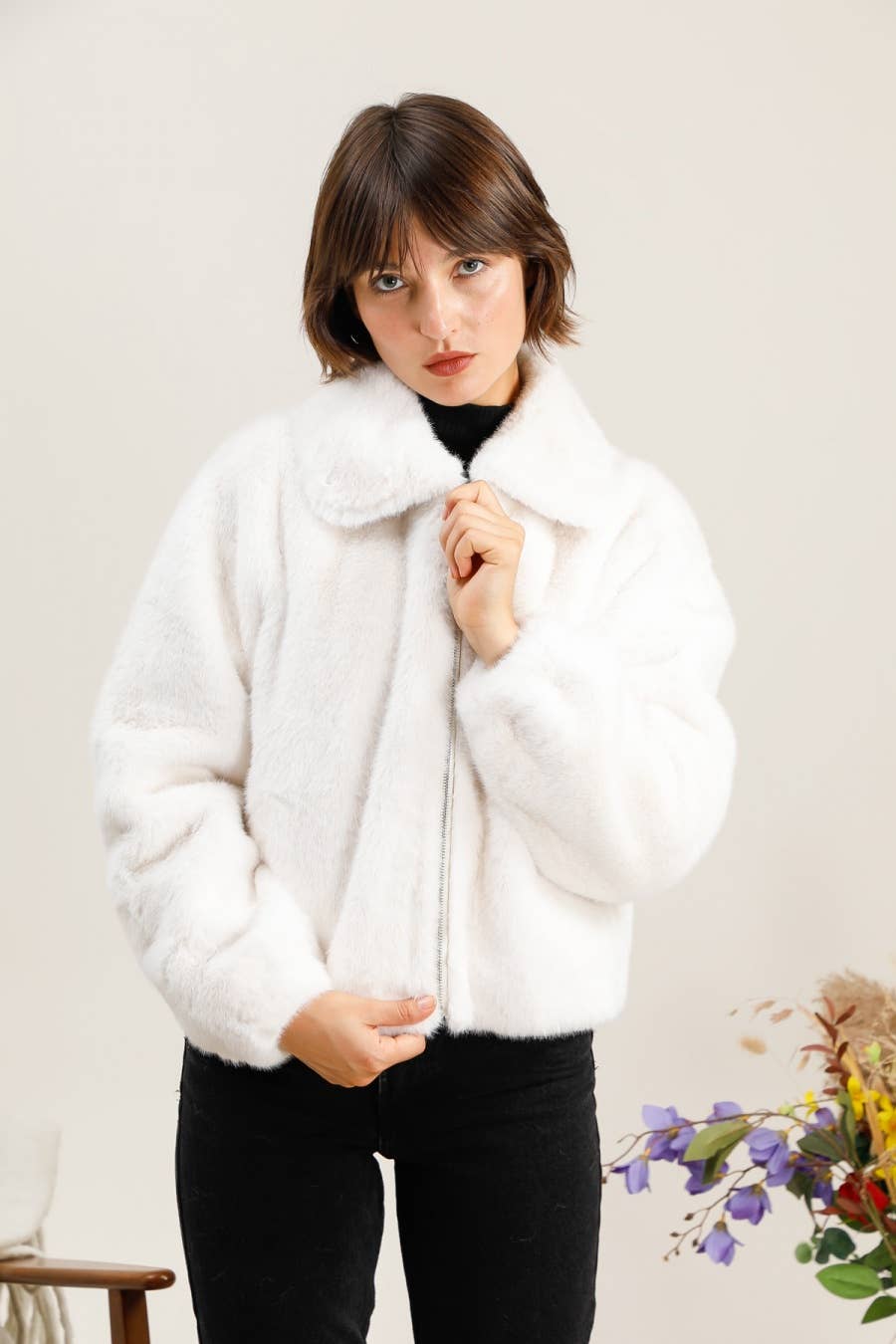 Attrait Paris – wholesale Fur/faux fur coat – Women's – Short faux fur jacket0