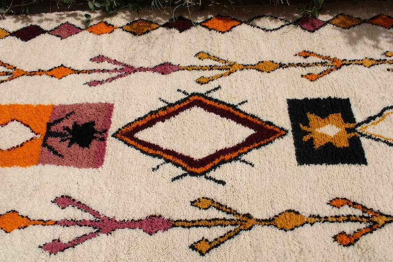 BohoVibeCraft - Vendita all'ingrosso Tappeto - Tappeto nero a diamante a zigzag in lana cremosa | Tappeto Beni Ourain fatto a mano4