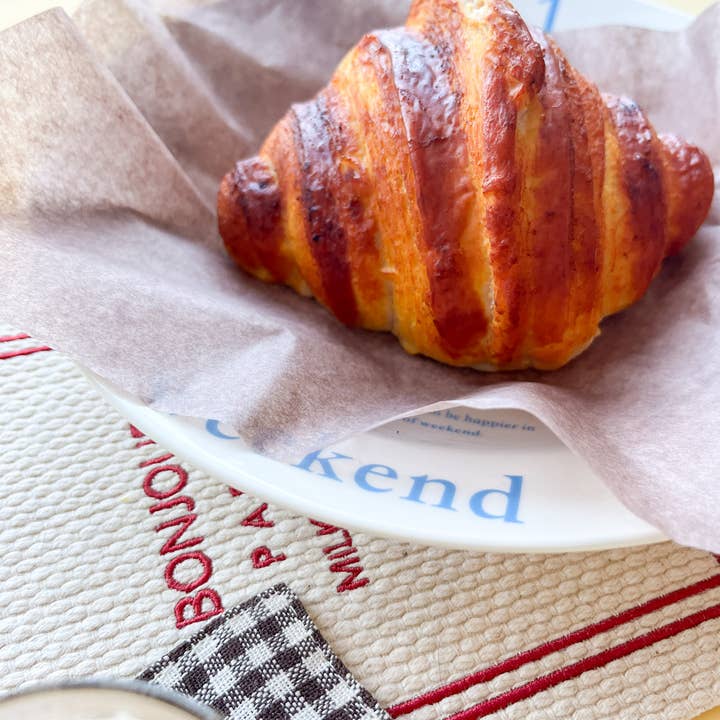The Wednesday Co - Wholesale Novelty Candle - Le Grand Croissant Candle