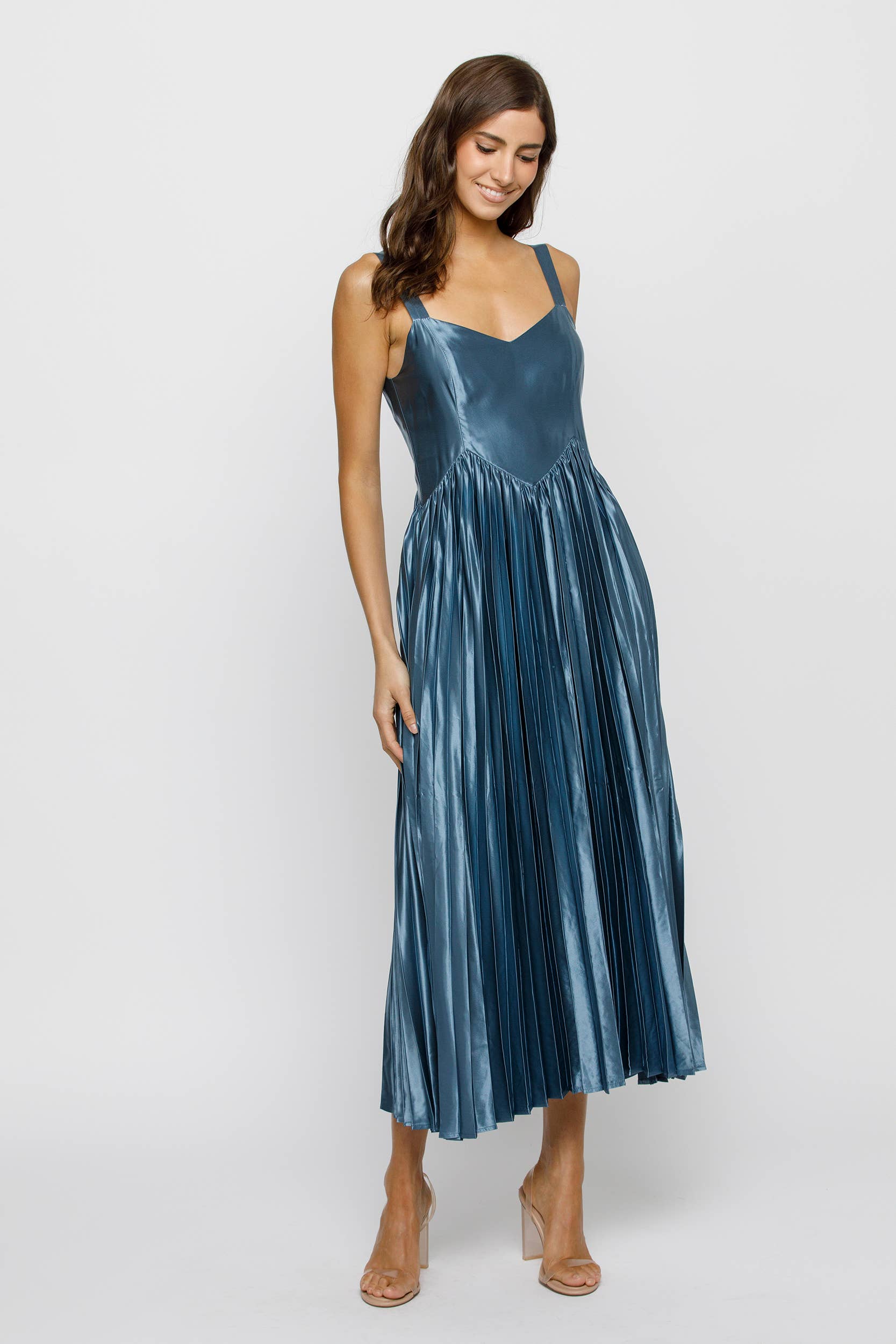 STORIA – wholesale Dress – Women's – JD6918- SOLID SHEEN ACCORDION PLEAT MIDI DRESS 10