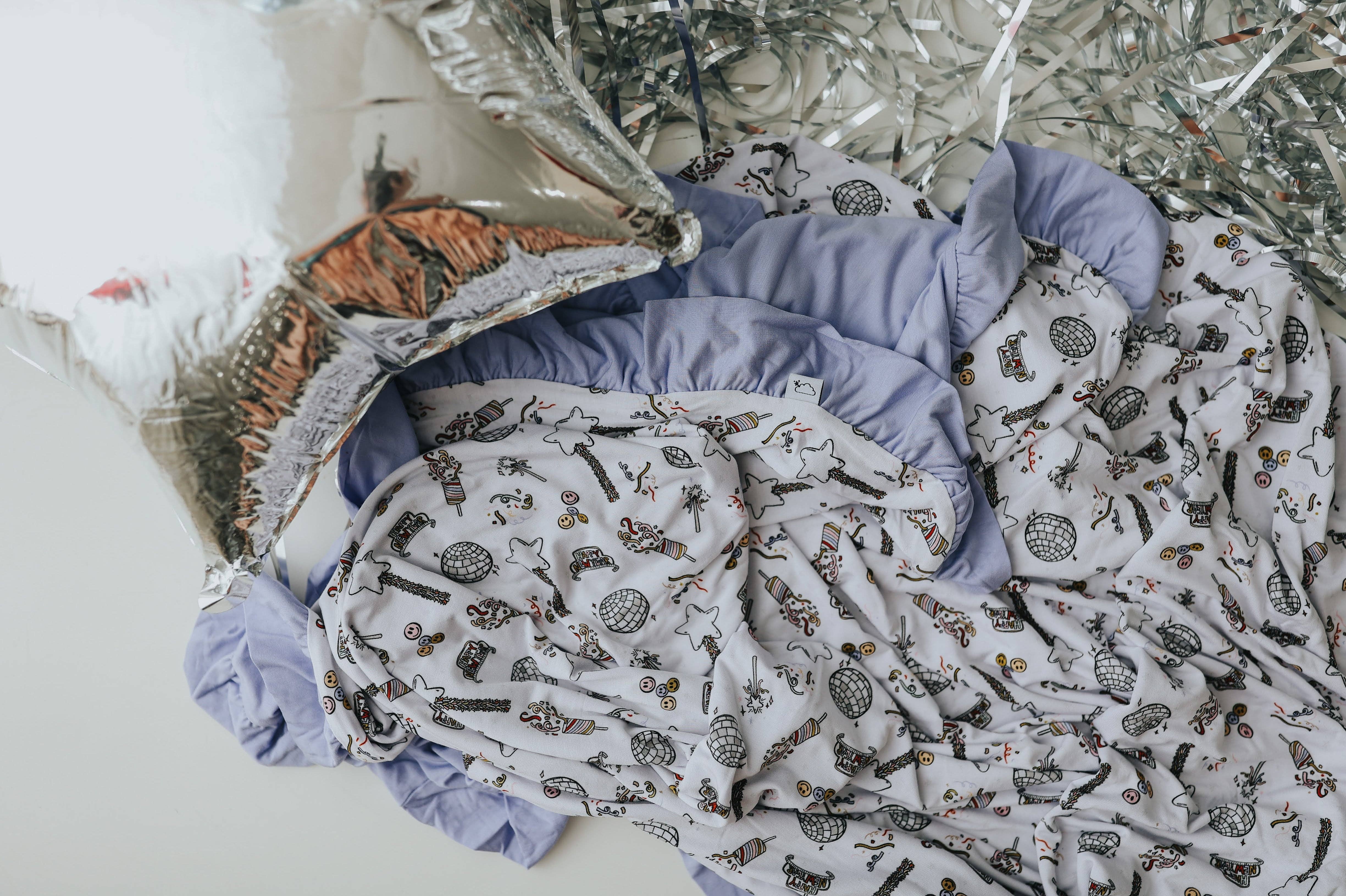 Dream Big Little Co. - Wholesale Bedding Blanket - Kids & Baby - MIDNIGHT MAGIC DREAM RUFFLE BLANKET10