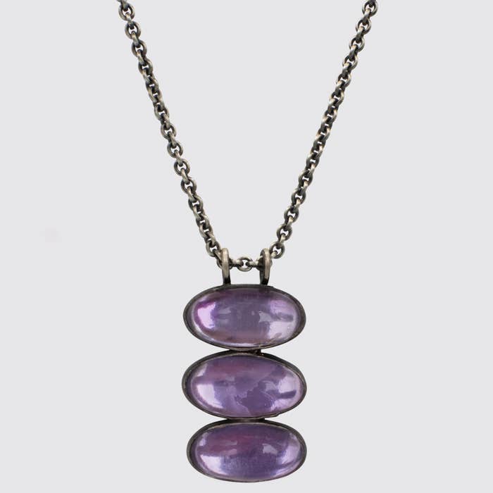 Jane Diaz NY - Wholesale Pendant/Charm Necklace - Triple Glowing Oval Cabochon Pendant Necklace - PJ14202