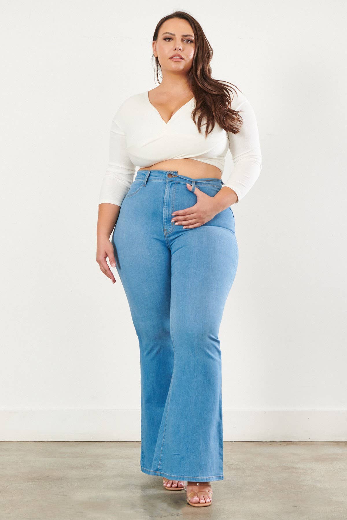 Vibrant M.i.U - Vente Jean – femme - Jean évasé taille haute pour grande taille7