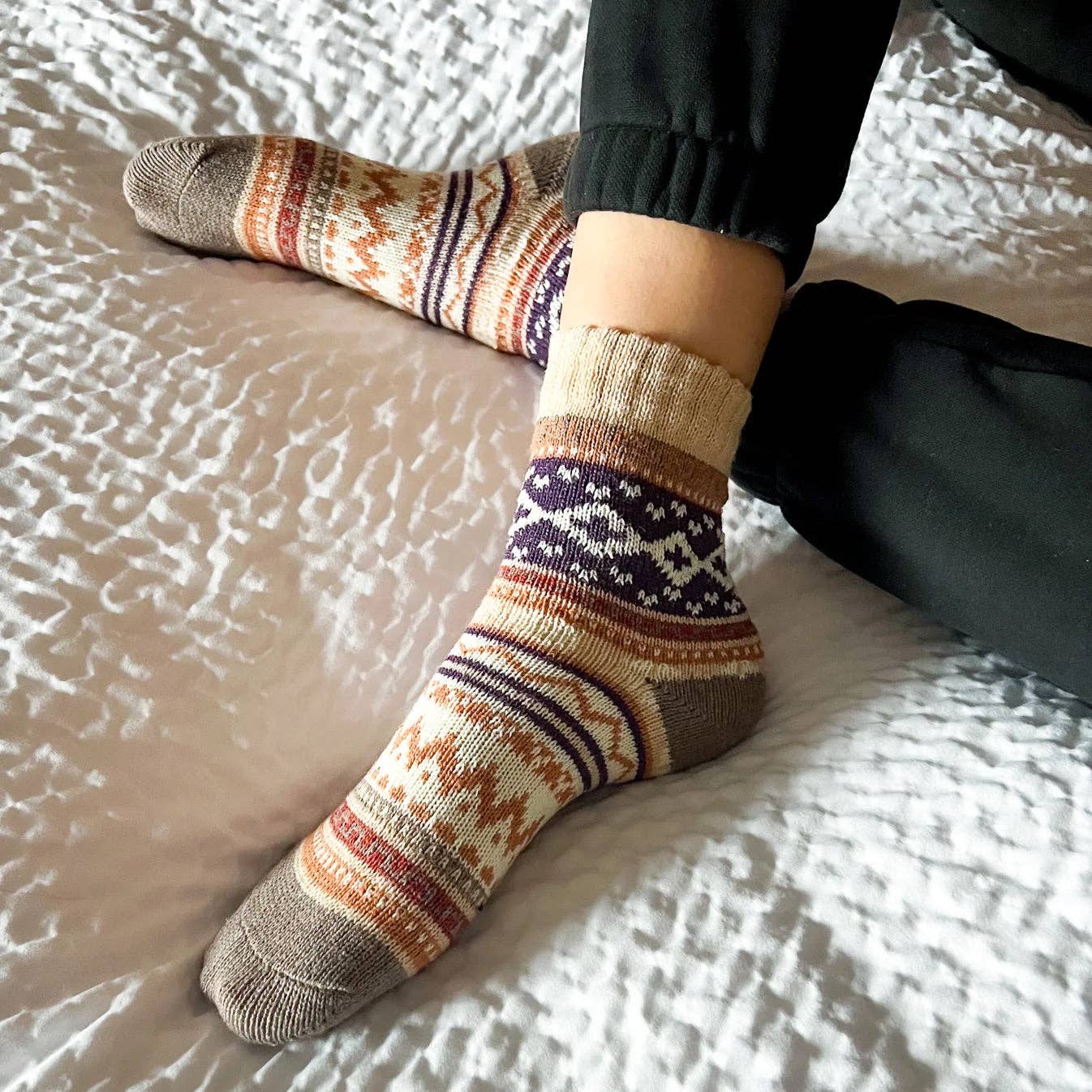 Daisy Dunes - Wholesale Socks - Women's - Eisley Retro Chevron Socks10