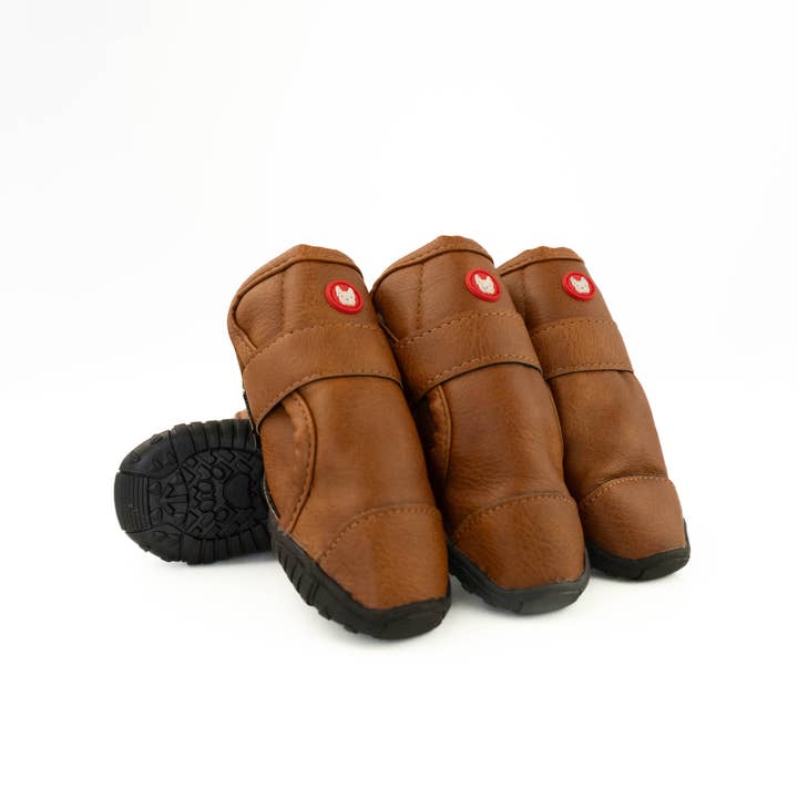 Stivali in Pelle Vegana Cedar Dog Neri o Marroni per la vendita all'ingrosso da parte di Silver Paw