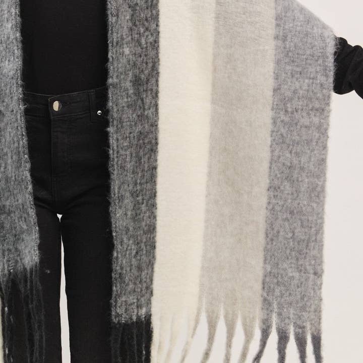 MiMi Wholesale - Wholesale Scarf - Women's - MS0452 Solid Brushed Fringe Scarf12