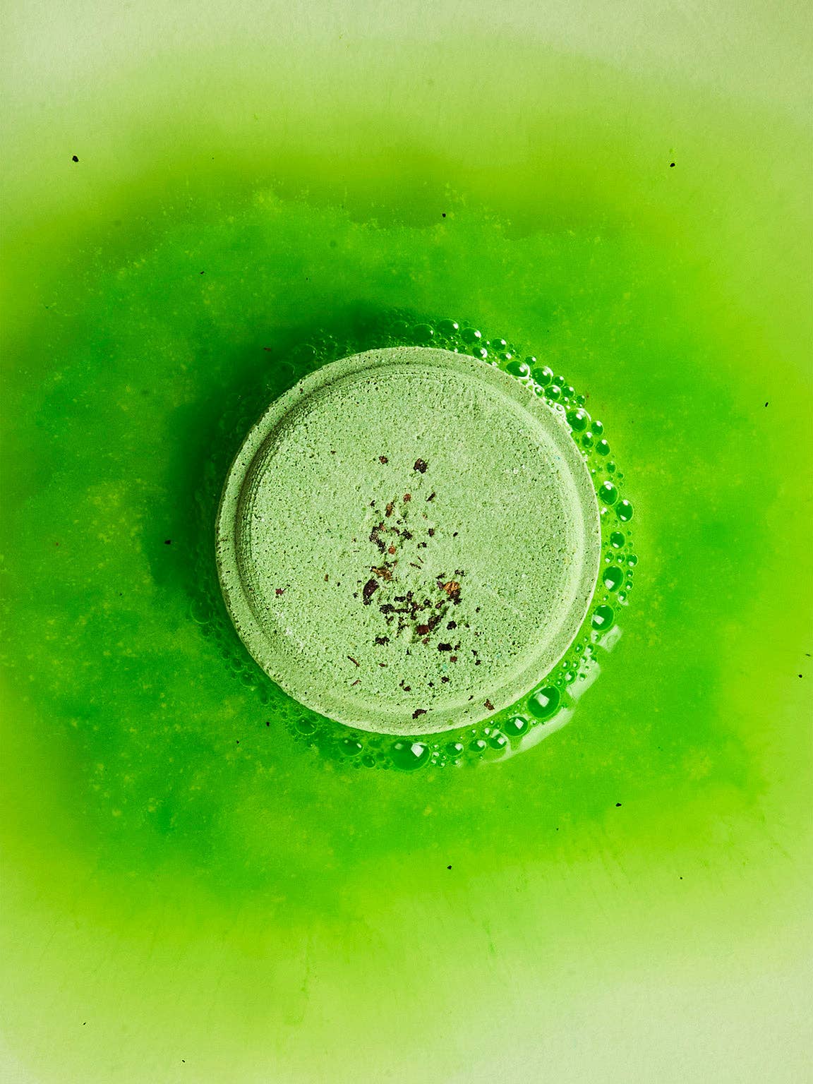 Helm London – wholesale Shower steamer/bomb – Peppermint & Herb - Shower Steamers x31