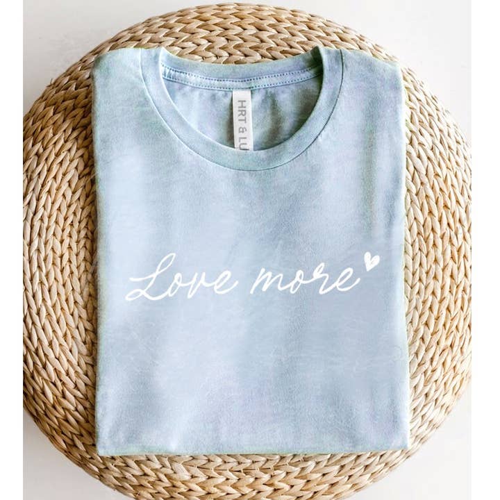 CAMISETA GRÁFICA MINERAL LOVE MORE para venta al por mayor de HRTandLUV