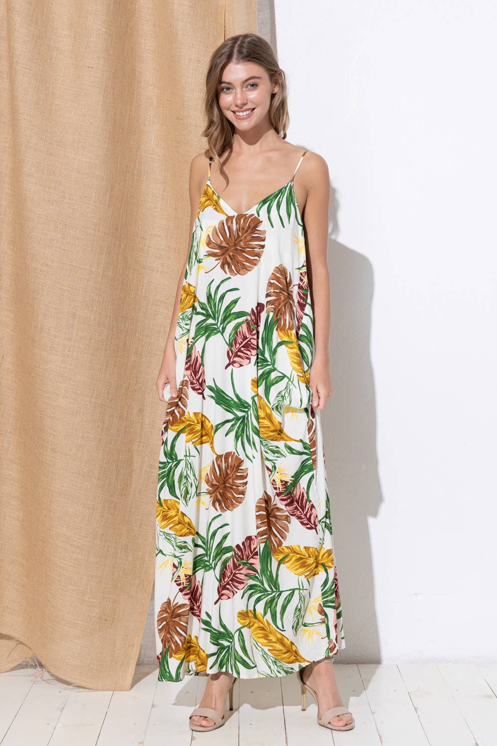 Bloidy - Wholesale Dress - Women's - Palm Leaf Tropical Floral Print Maxi Dress - C967621