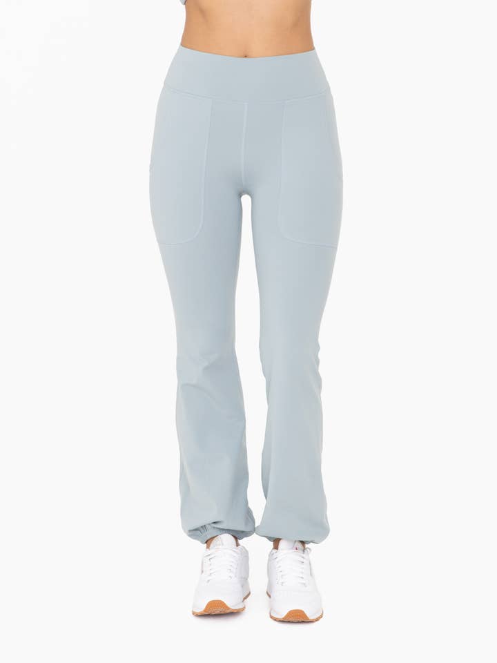 Mono B – Großhandel Sport-/Lounge-Leggings – Damen – Leggings Venice mit Bubble-Saum8