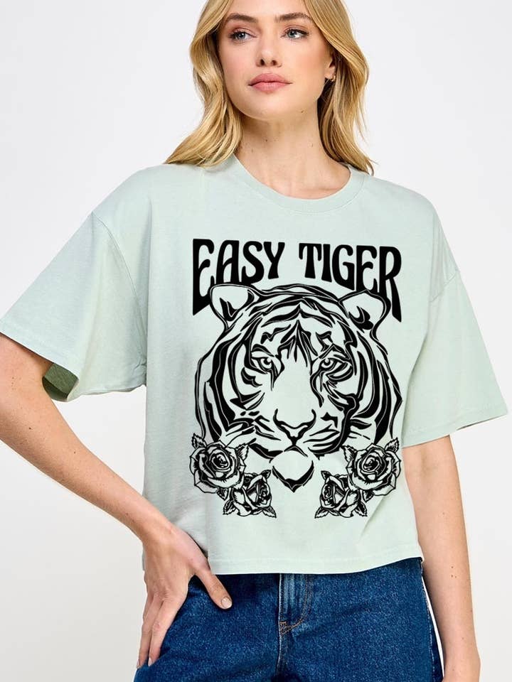 Relaxte crop top met print van Easy Tiger voor wholesale door COLORBEAR