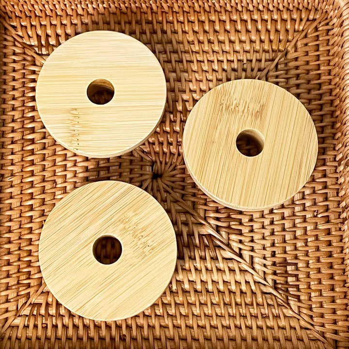 Couvercles supérieurs en bambou de 70 mm, couvercles en verre à bière, couvercles en verre pour canettes pour la vente par Instrive Design
